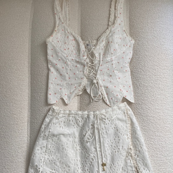 Bydee Top & Skirt Small - Picture 2 of 6
